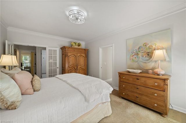127 Wellesborough Road, Winston-salem, NC 27104