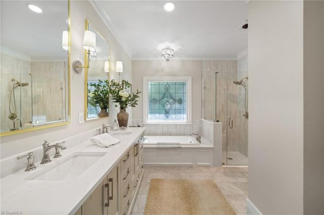 127 Wellesborough Road, Winston-salem, NC 27104