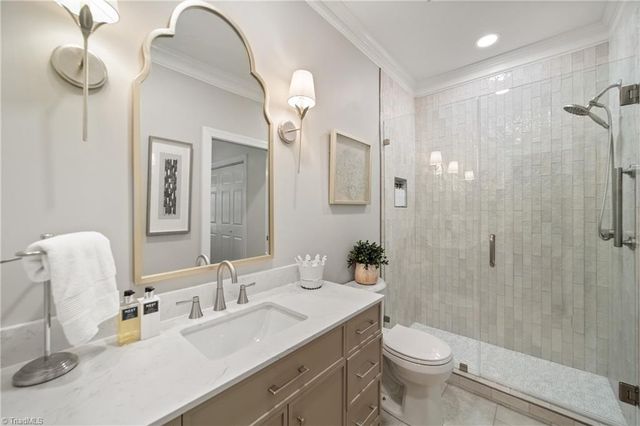127 Wellesborough Road, Winston-salem, NC 27104