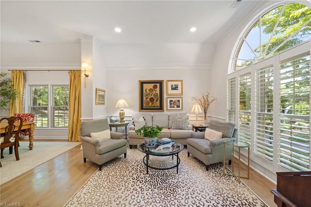 127 Wellesborough Road, Winston-salem, NC 27104
