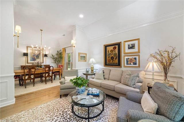 127 Wellesborough Road, Winston-salem, NC 27104