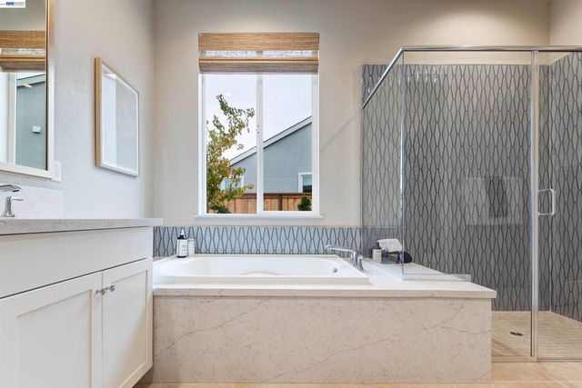 1371 Crescent Avenue, Manteca, CA 95336