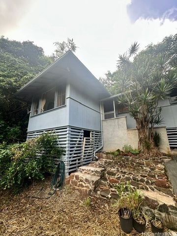 2339 Waiomao Road, Honolulu, HI 96816