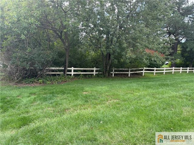 53 Juniper Plaza 53C, Monroe, NJ 08831