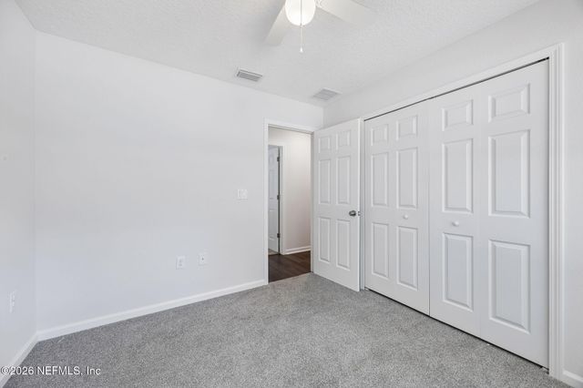 8064 NOROAD, Jacksonville, FL 32210