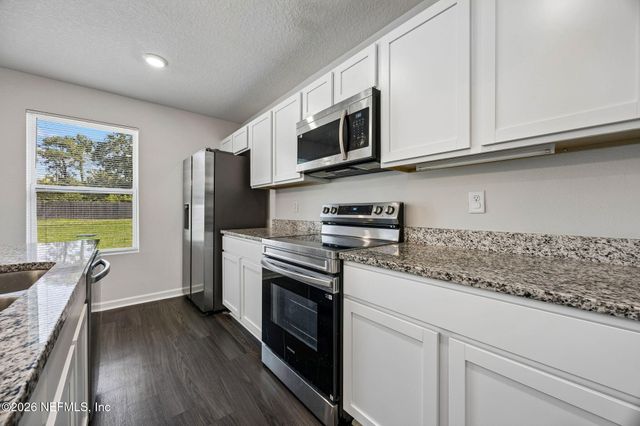 8064 NOROAD, Jacksonville, FL 32210