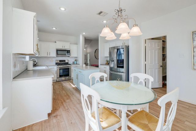 211 N Lynnwood TRL, Cedar Park, TX 78613