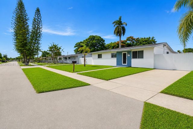 15624 SW 297th Ter, Homestead, FL 33033