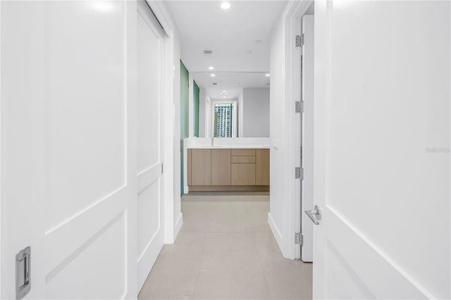 275 1ST AVENUE S 1703, St Petersburg, FL 33701