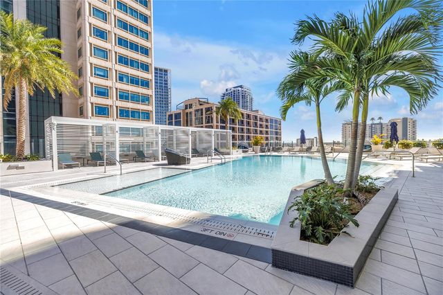 275 1ST AVENUE S 1703, St Petersburg, FL 33701