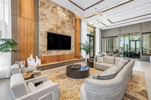 275 1ST AVENUE S 1703, St Petersburg, FL 33701