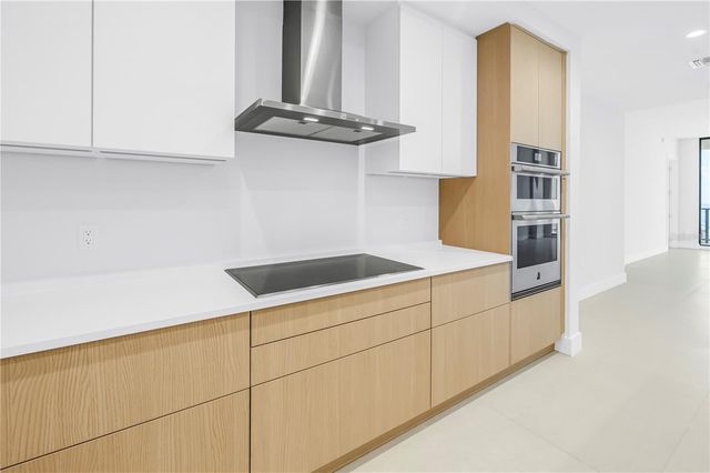 275 1ST AVENUE S 1703, St Petersburg, FL 33701