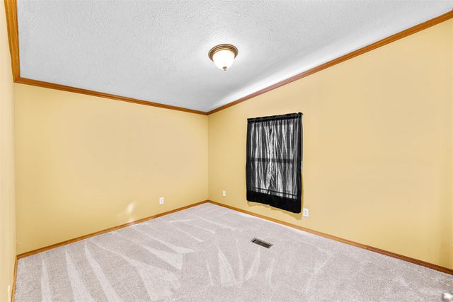 616 Willis Ave, Salina, KS 67401