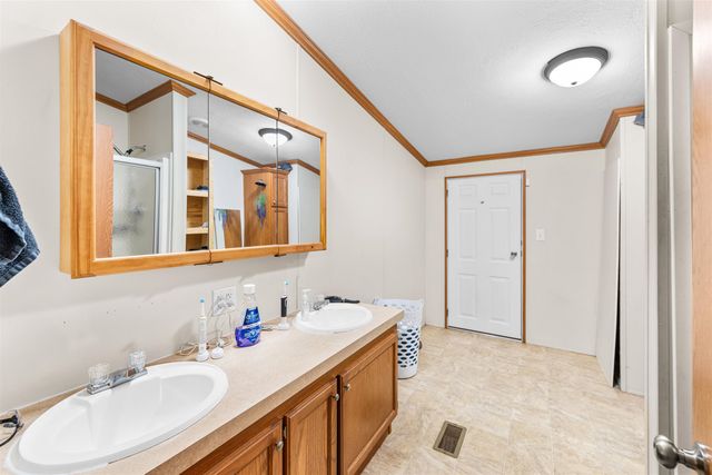 616 Willis Ave, Salina, KS 67401