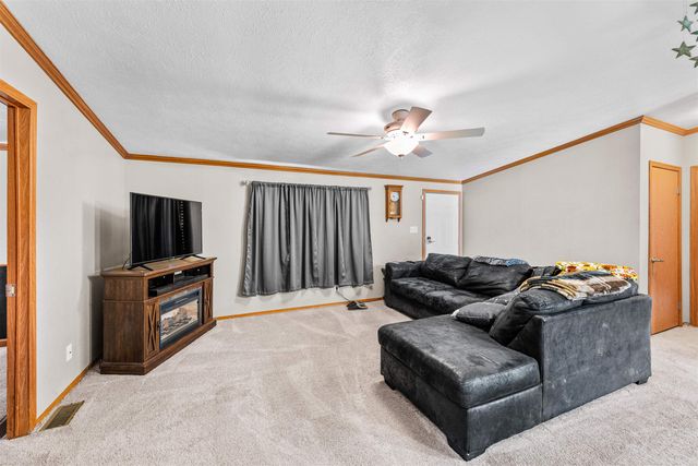 616 Willis Ave, Salina, KS 67401