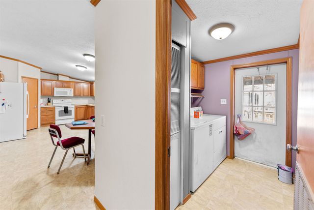 616 Willis Ave, Salina, KS 67401