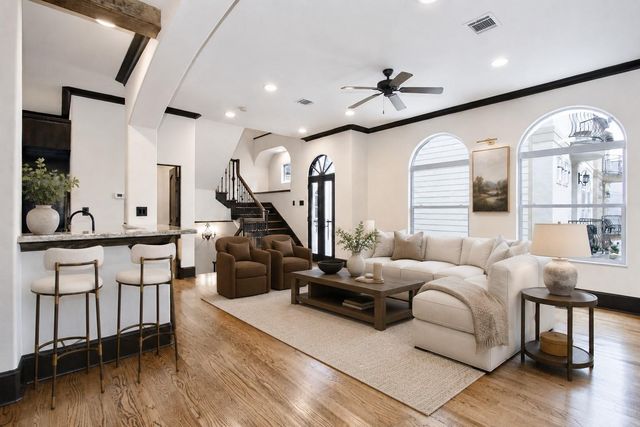 1241 W 24th Street C, Houston, TX 77008