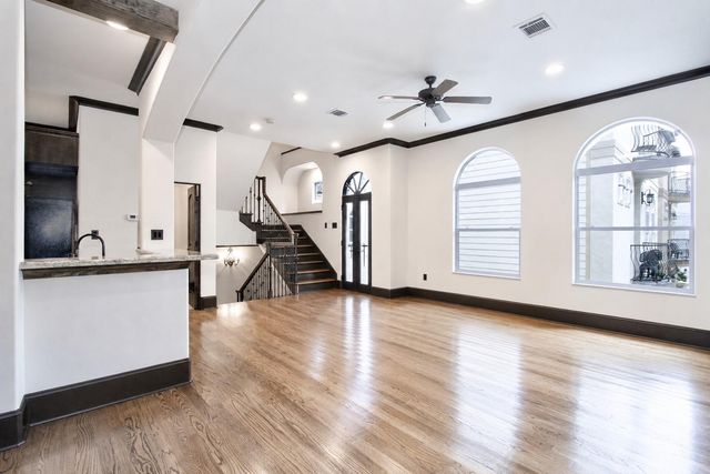 1241 W 24th Street C, Houston, TX 77008