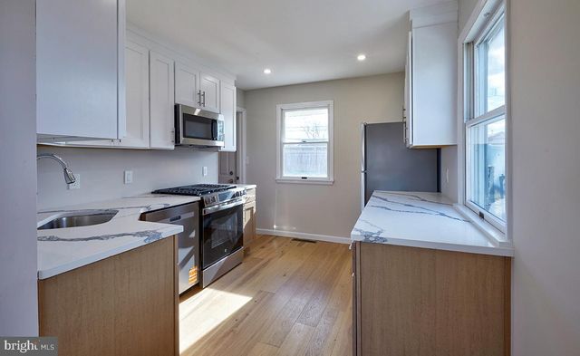 2727 BERWYN RD, Bensalem, PA 19020