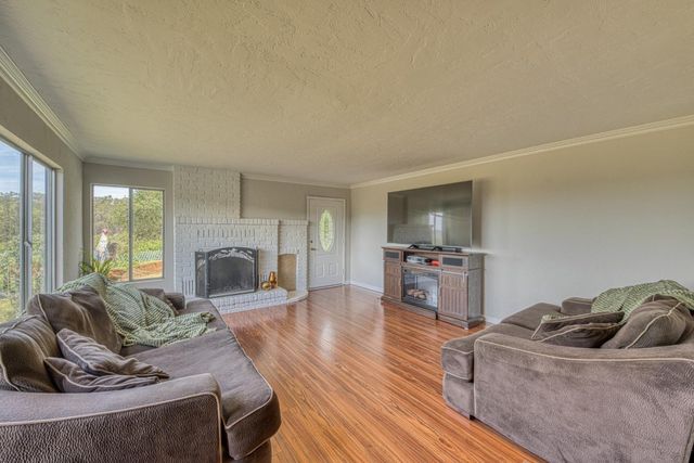 16985 Forrest Lane B, Royal Oaks, CA 95076