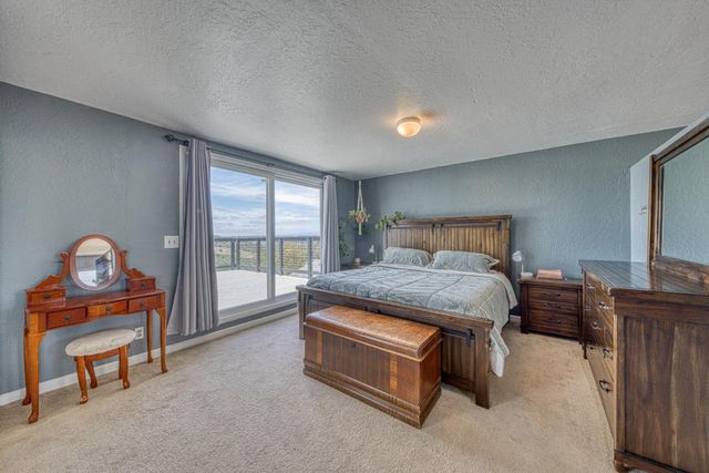 16985 Forrest Lane B, Royal Oaks, CA 95076