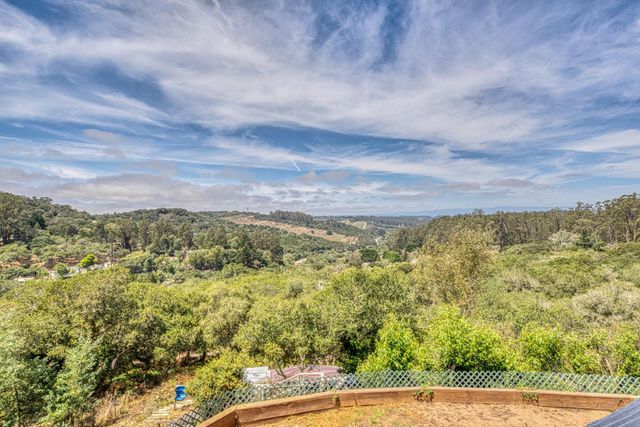 16985 Forrest Lane B, Royal Oaks, CA 95076
