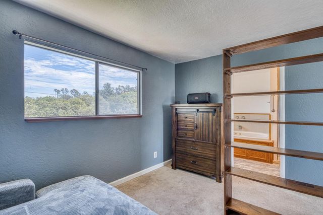 16985 Forrest Lane B, Royal Oaks, CA 95076