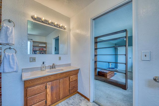 16985 Forrest Lane B, Royal Oaks, CA 95076