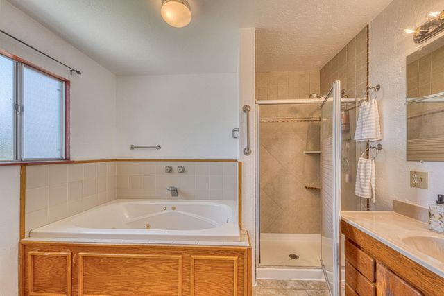 16985 Forrest Lane B, Royal Oaks, CA 95076