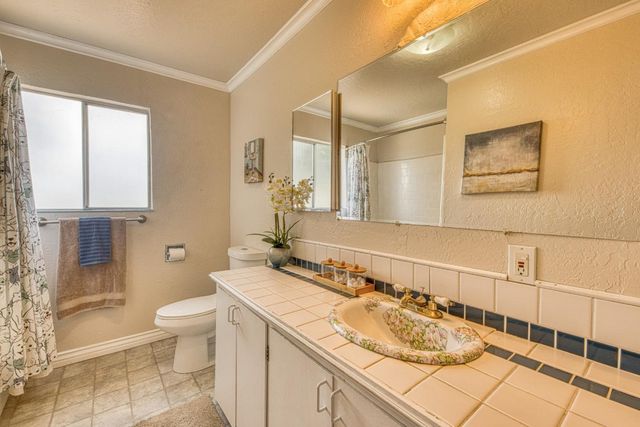 16985 Forrest Lane B, Royal Oaks, CA 95076