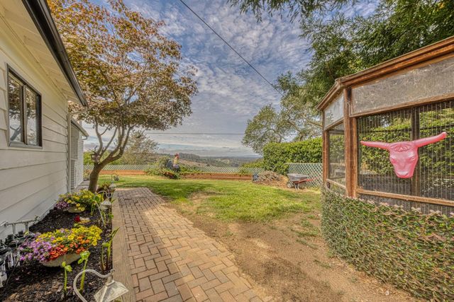 16985 Forrest Lane B, Royal Oaks, CA 95076