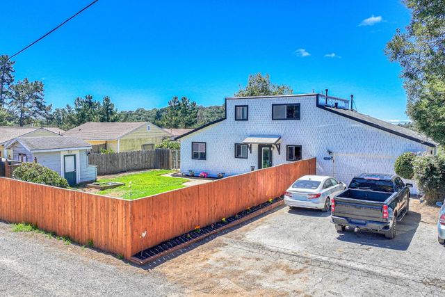 16985 Forrest Lane B, Royal Oaks, CA 95076