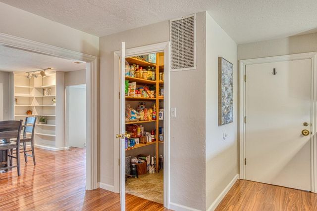 16985 Forrest Lane B, Royal Oaks, CA 95076
