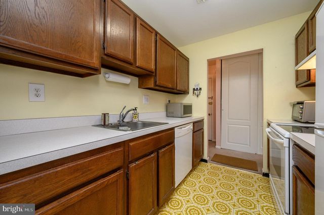 38-A E DAISY LN, Mount Laurel, NJ 08054