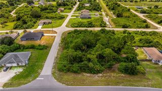 560/562 Alabama RD S, Lehigh Acres, FL 33974