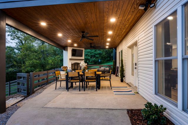 2700 Clayton Arnold Rd, Thompsons Station, TN 37179