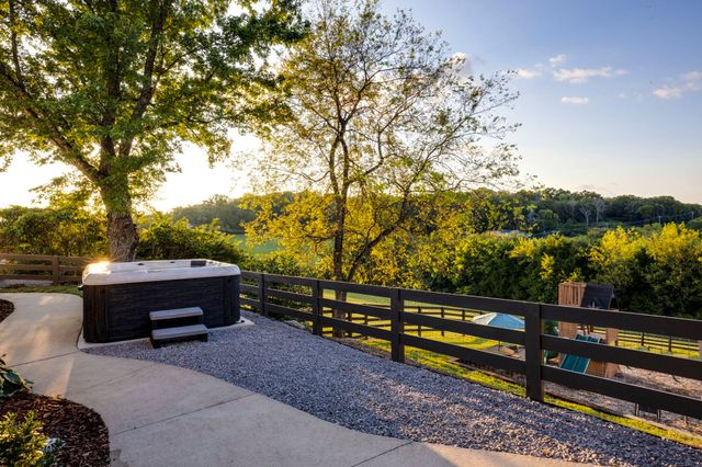 2700 Clayton Arnold Rd, Thompsons Station, TN 37179