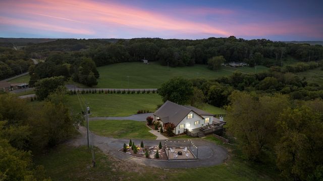 2700 Clayton Arnold Rd, Thompsons Station, TN 37179