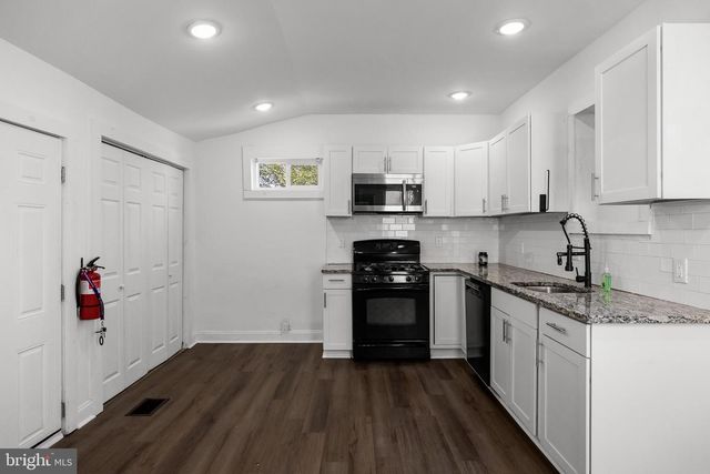 146 MAIN ST, Mantua, NJ 08051