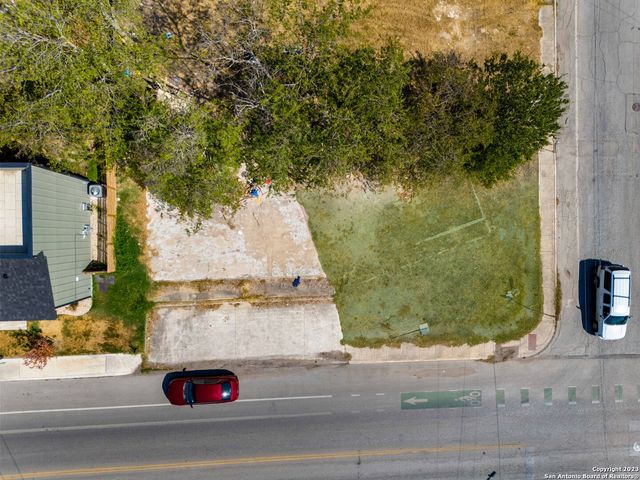 727 IOWA ST, San Antonio, TX 78203