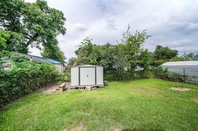 1111 Wooding Street, Houston, TX 77011