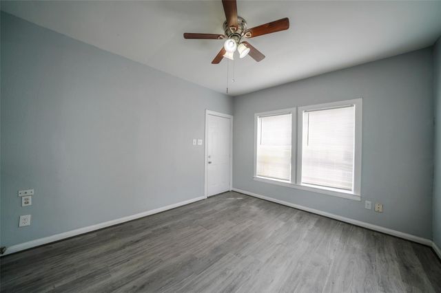 1111 Wooding Street, Houston, TX 77011