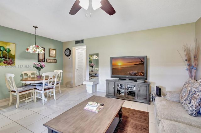 5300 Washington St G127, Hollywood, FL 33021