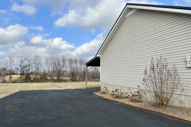 5145 Blackjack Rd, Franklin, KY 42134