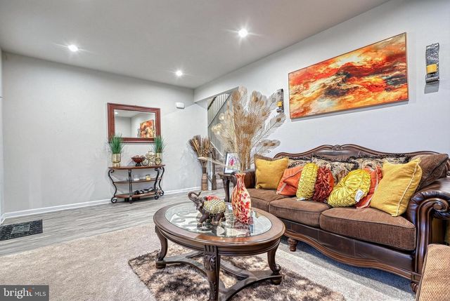 207 CHADSWORTH WAY, York, PA 17402