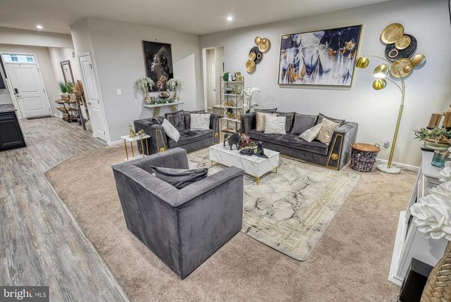 207 CHADSWORTH WAY, York, PA 17402