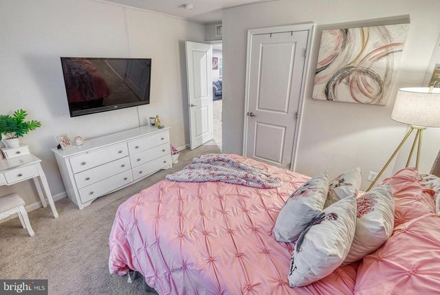 207 CHADSWORTH WAY, York, PA 17402