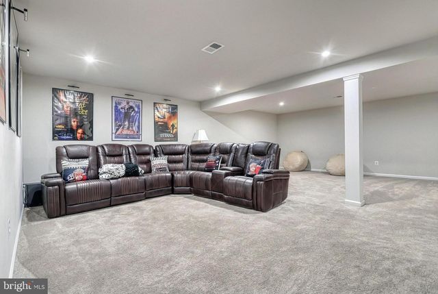 207 CHADSWORTH WAY, York, PA 17402