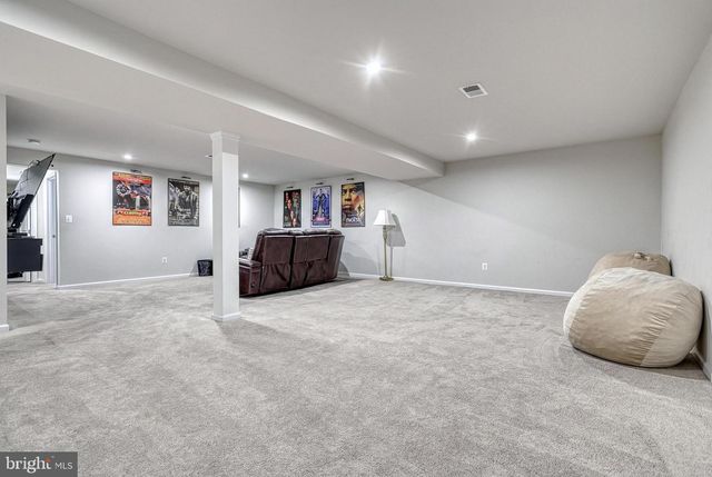 207 CHADSWORTH WAY, York, PA 17402