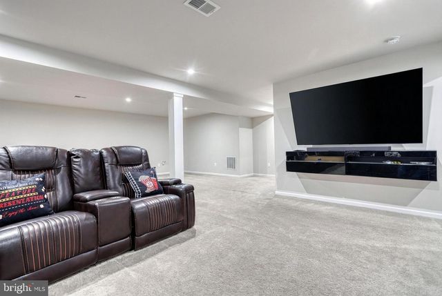 207 CHADSWORTH WAY, York, PA 17402